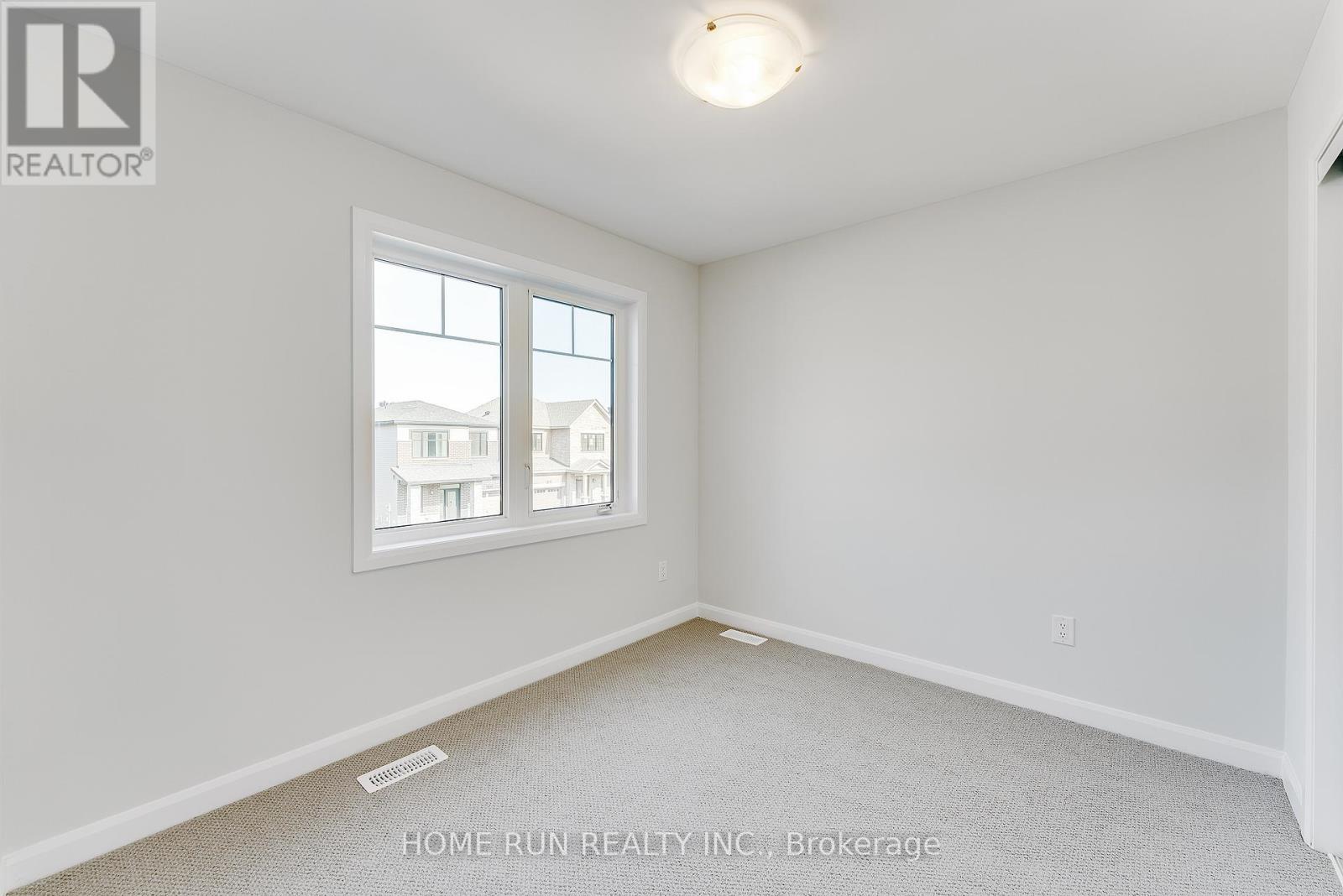 208 Elsie Macgill Walk