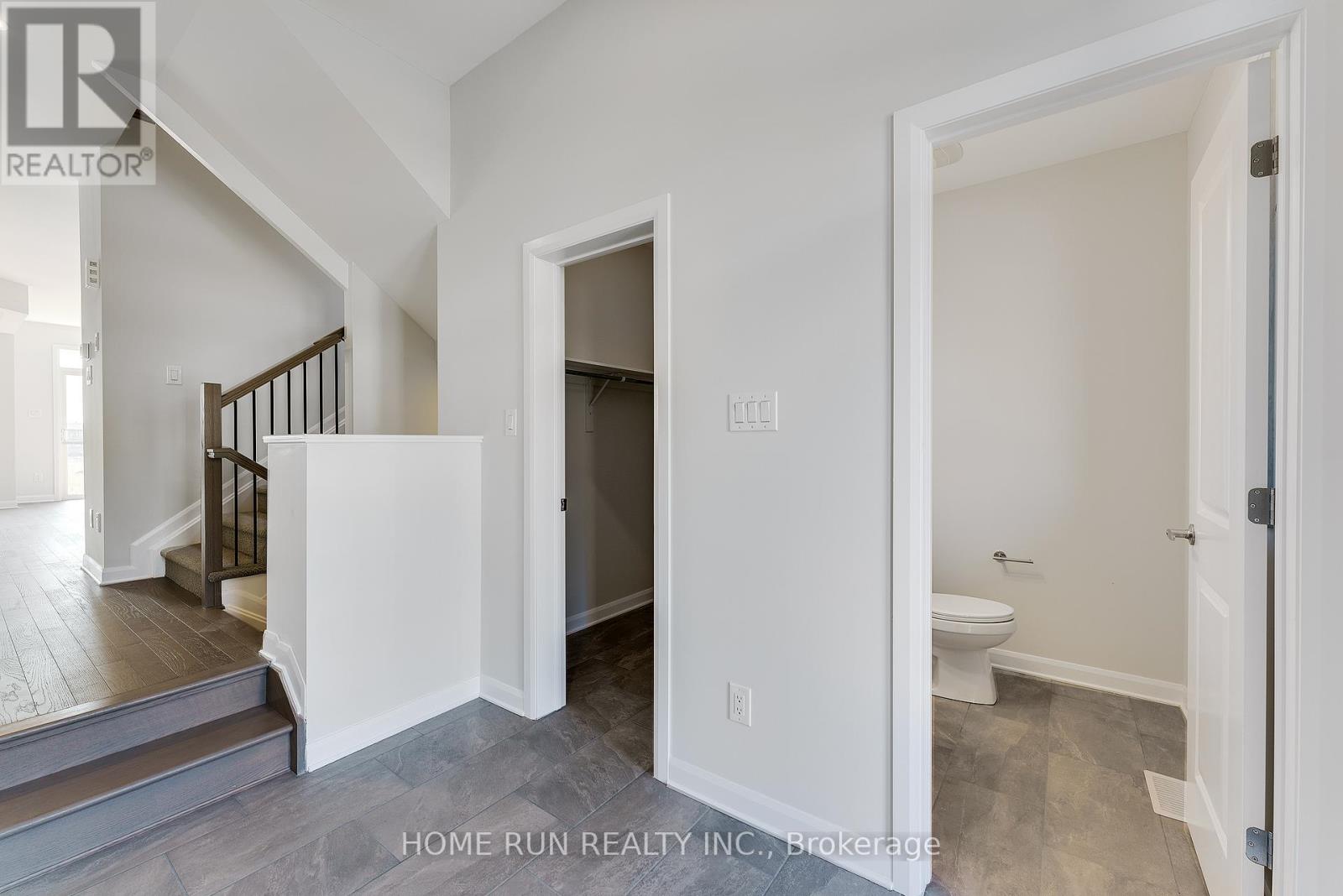 208 Elsie Macgill Walk