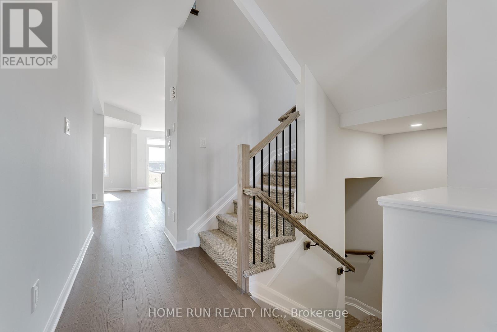 208 Elsie Macgill Walk