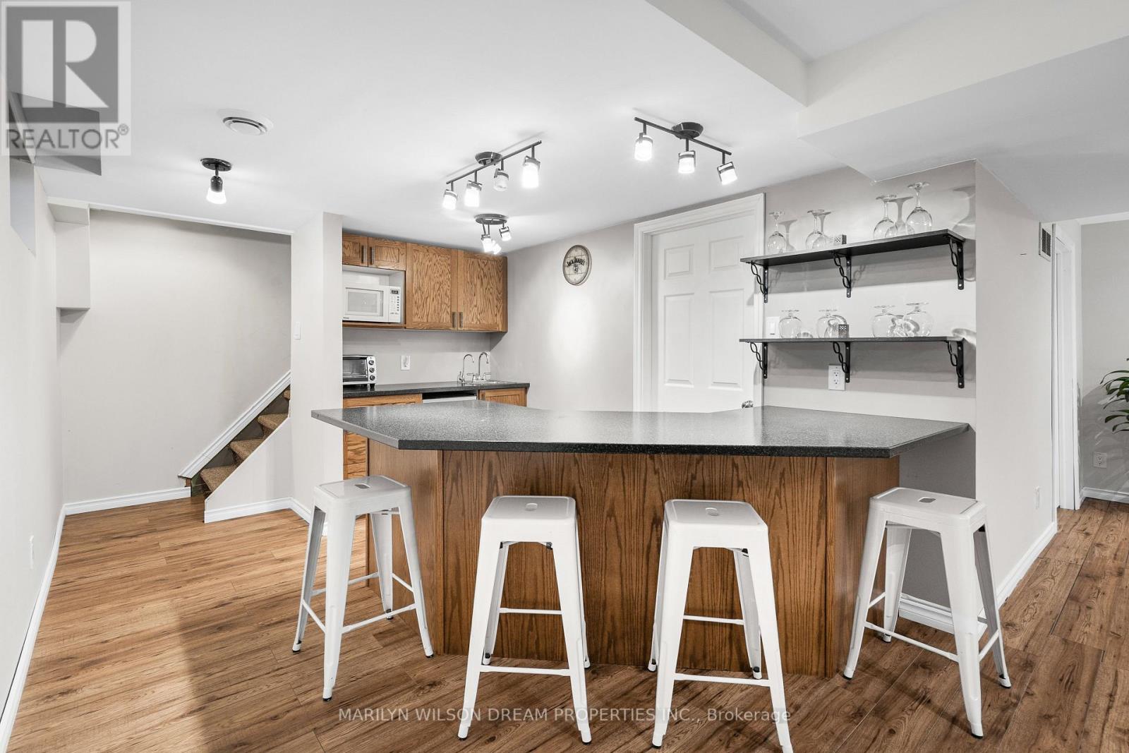 1234 Kinburn Side Road