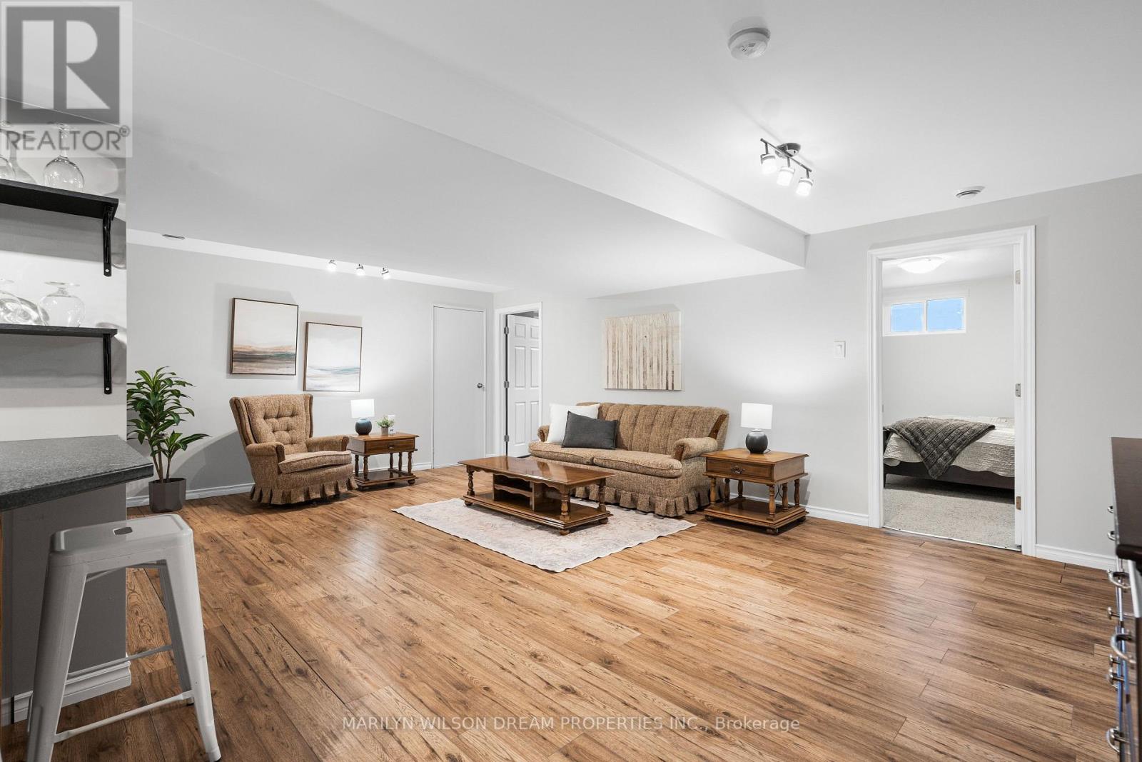 1234 Kinburn Side Road