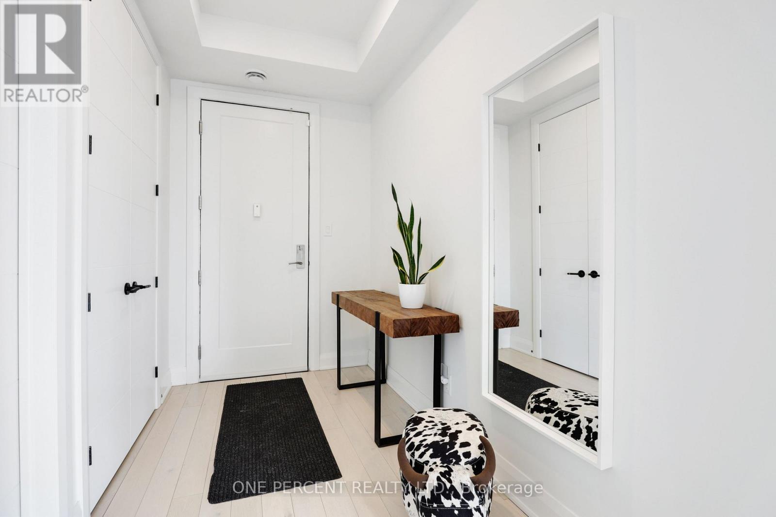 403 - 100 Cortile Private