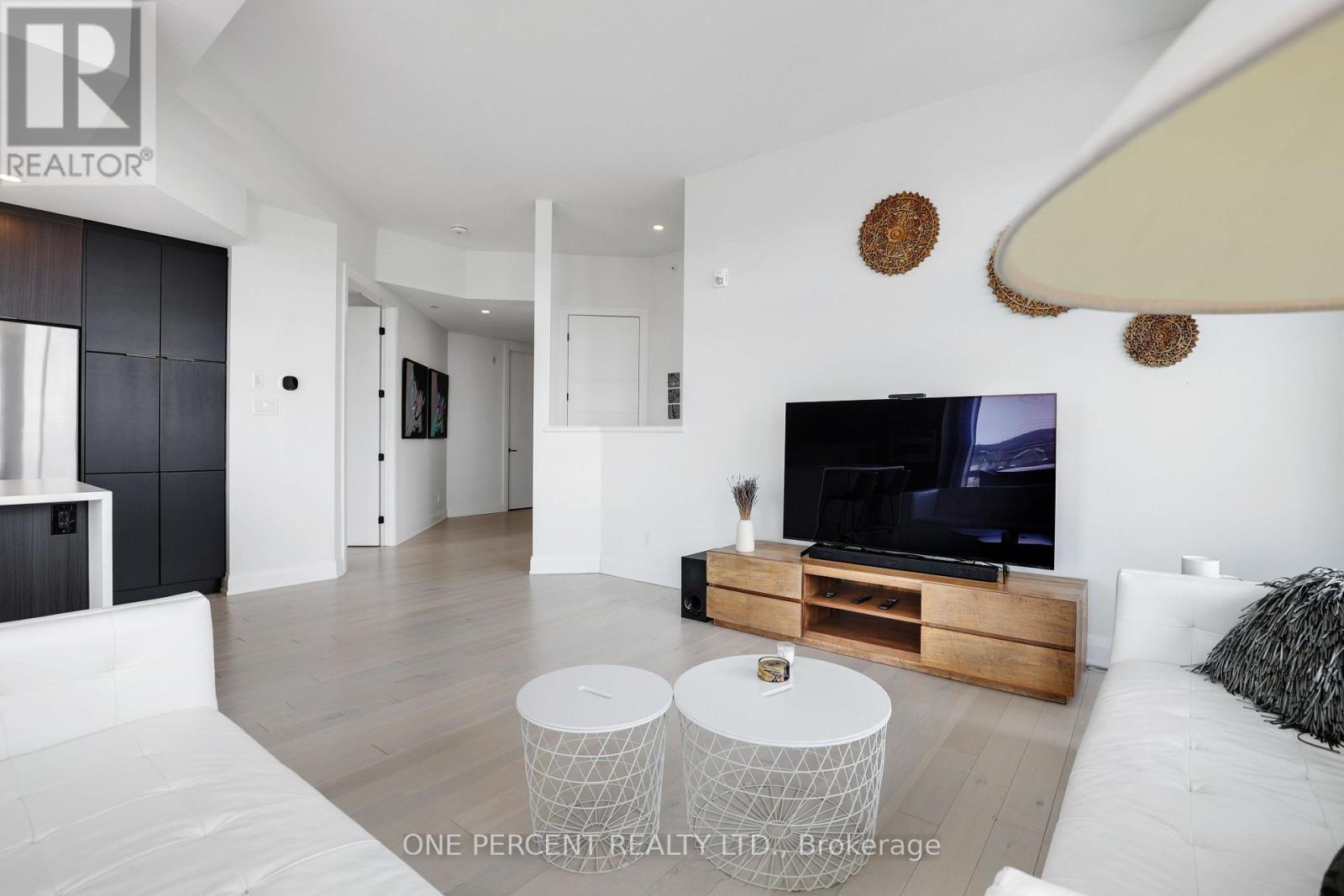 403 - 100 Cortile Private