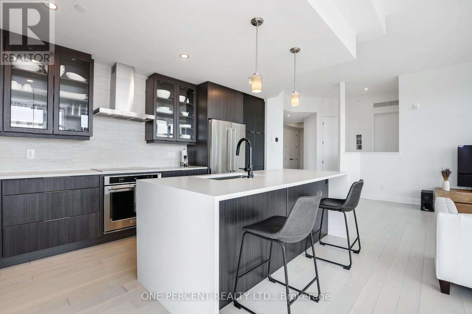 403 - 100 Cortile Private