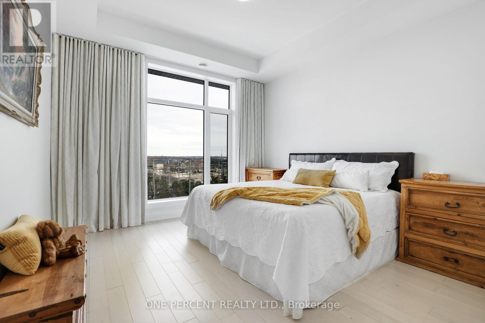 403 - 100 Cortile Private