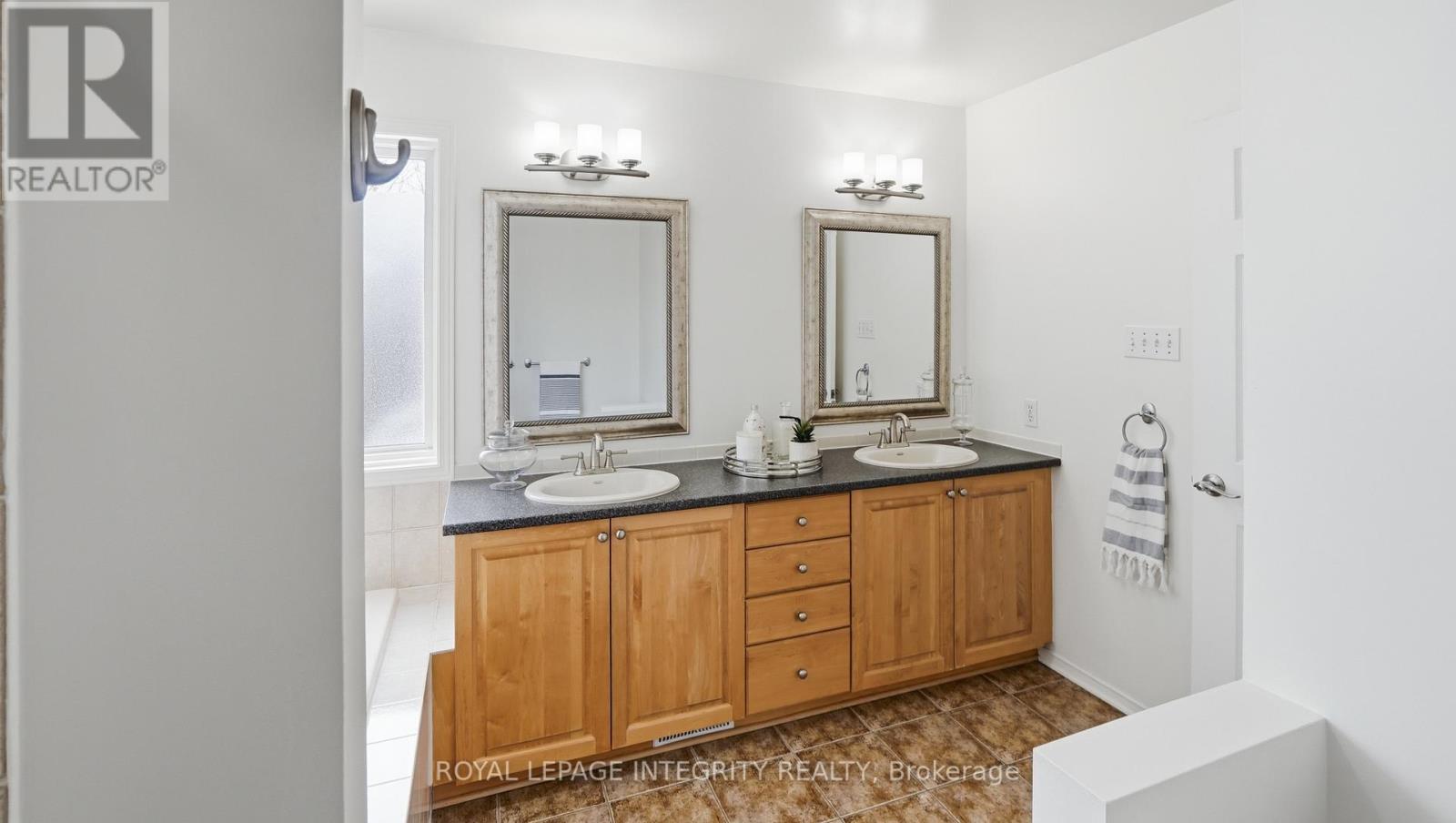 20 Farmfield Crescent