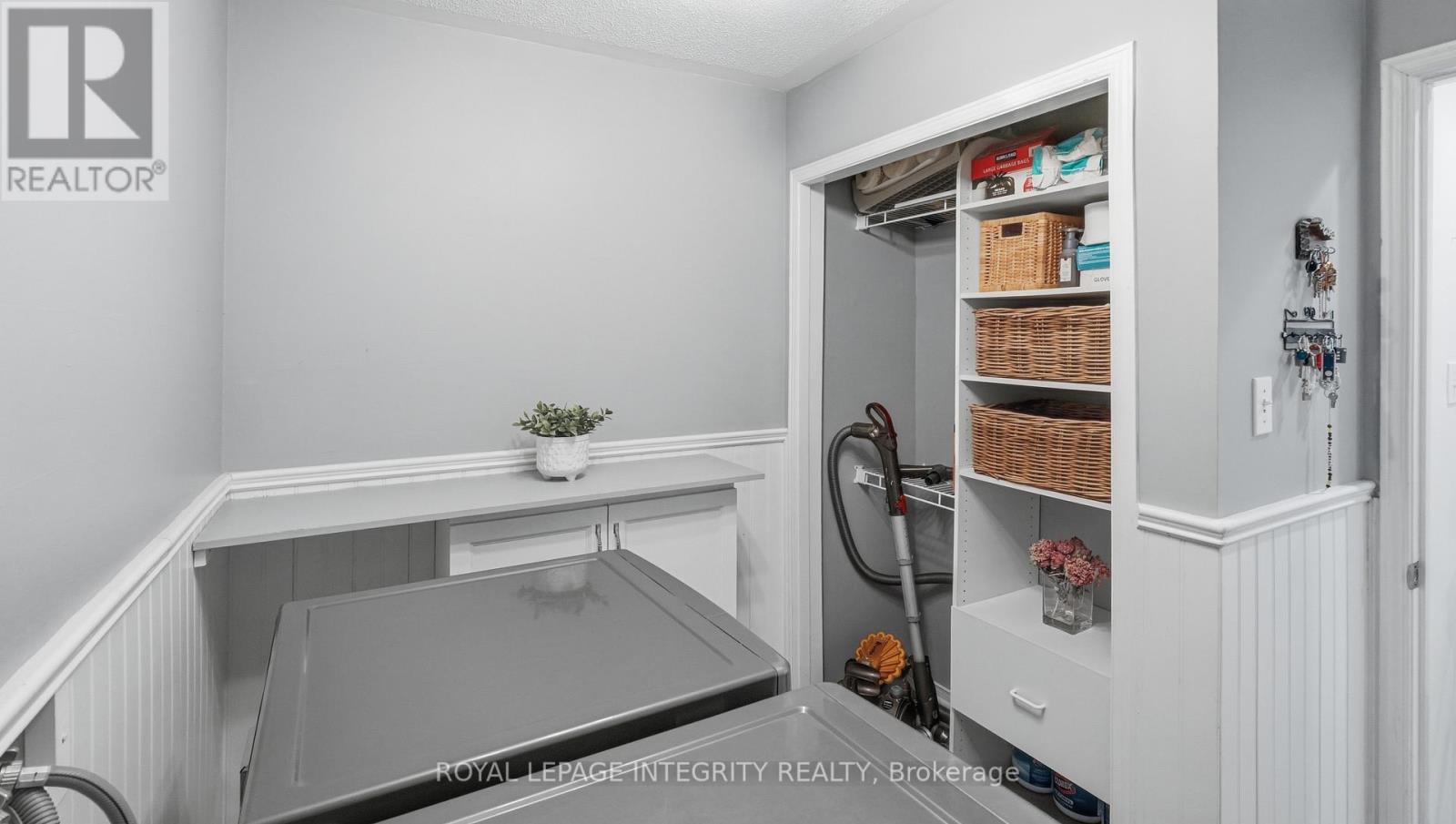 20 Farmfield Crescent