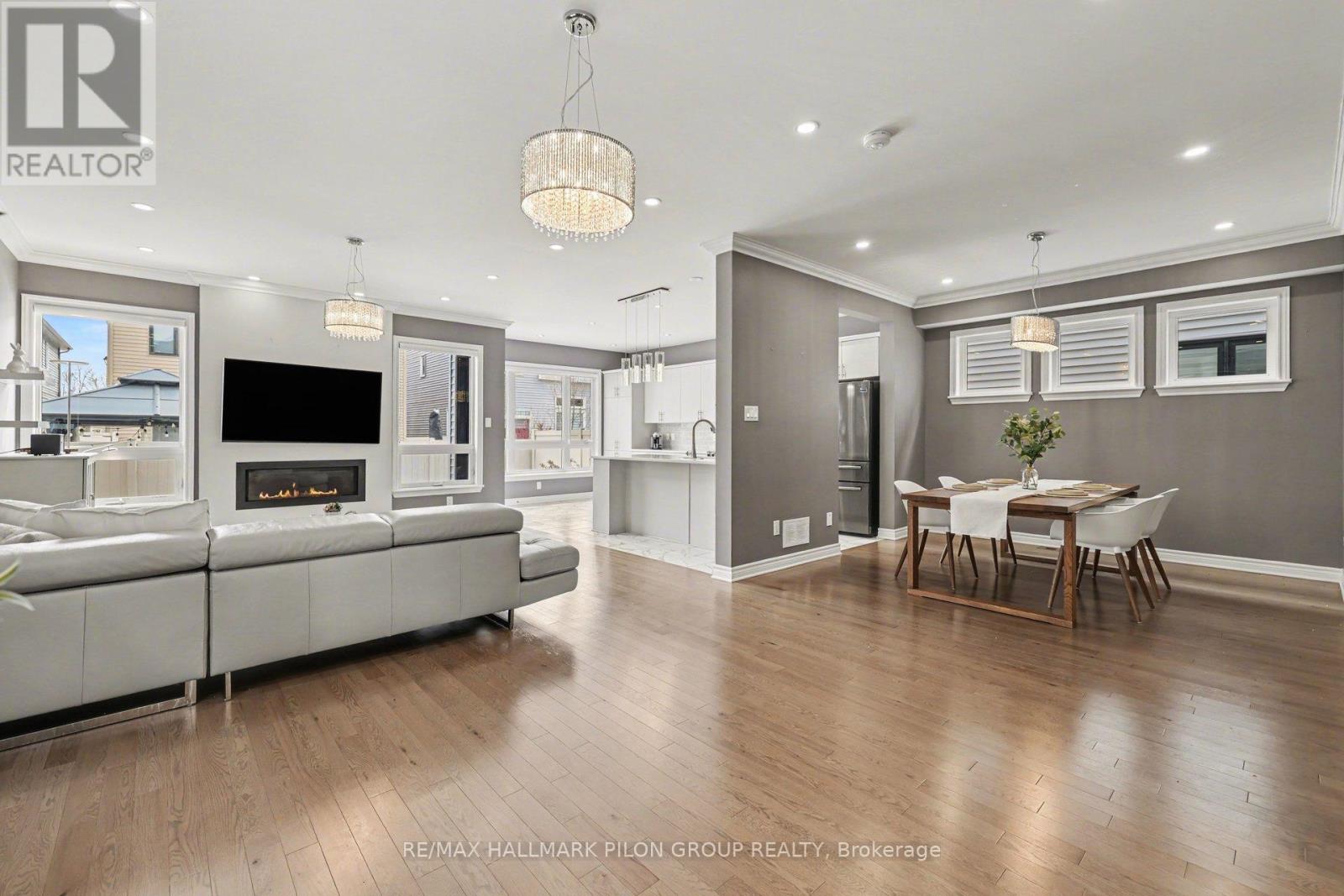 266 Shinleaf Crescent