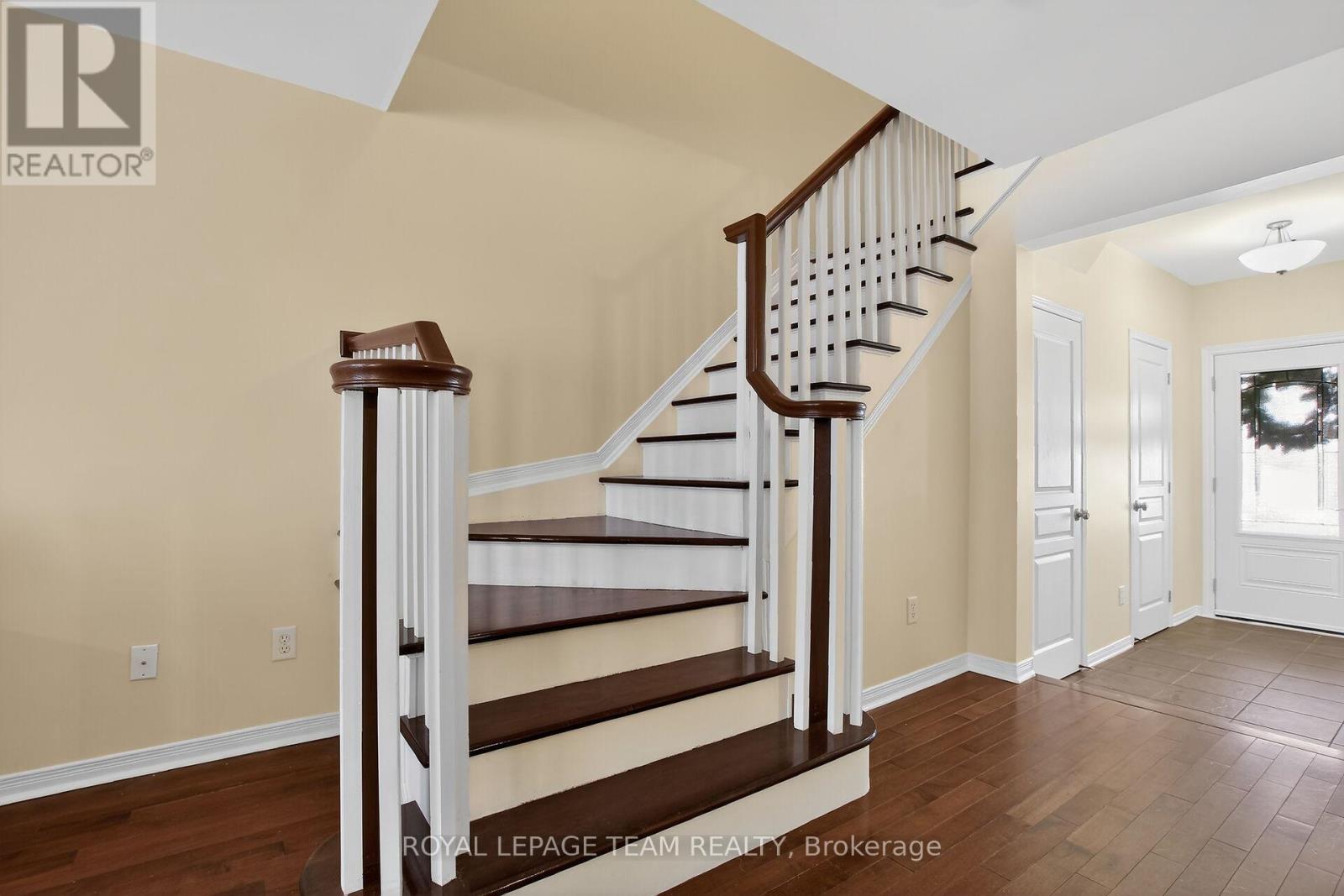 19 Goldthorpe Private