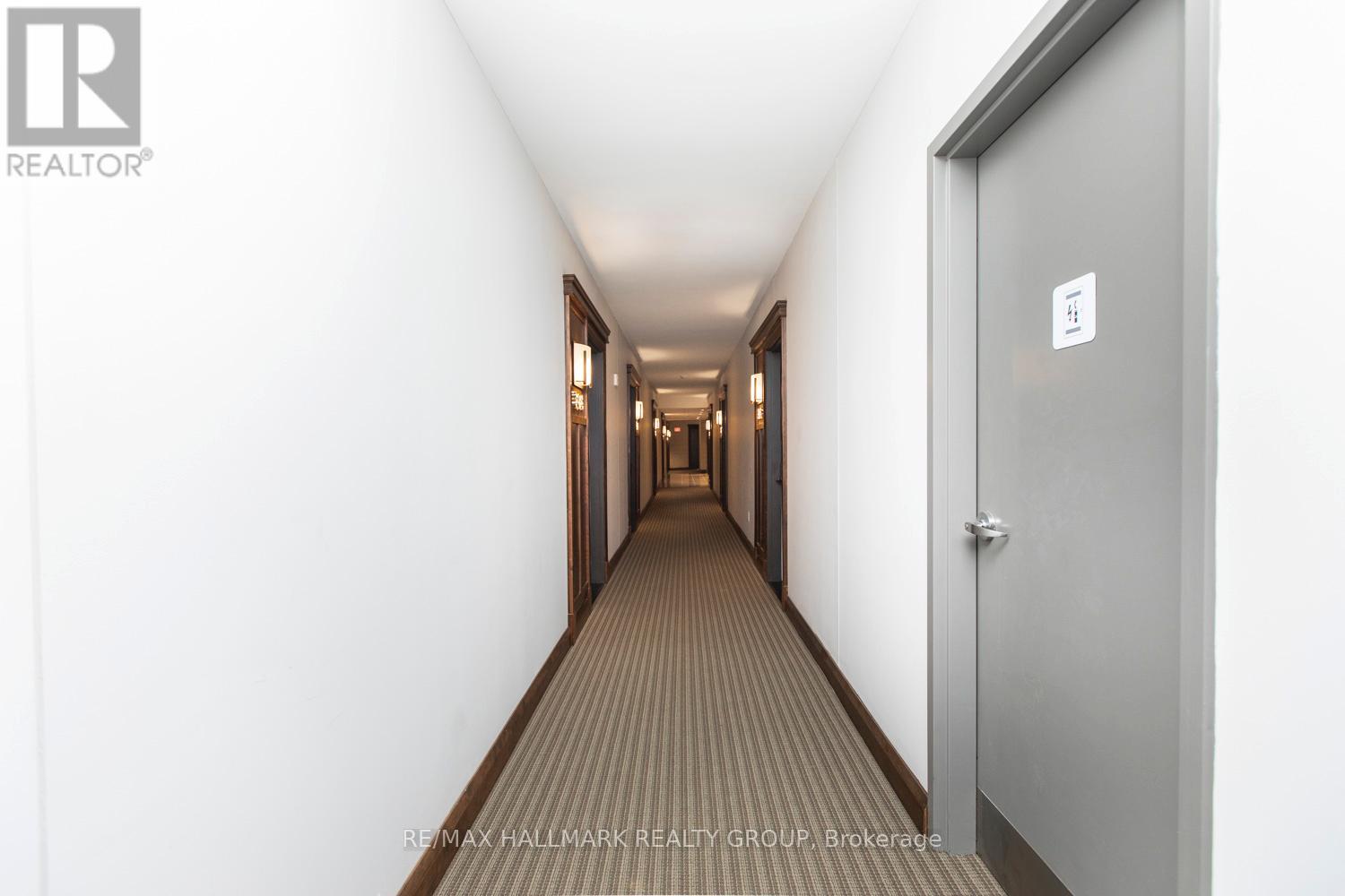 807 - 238 Besserer Street