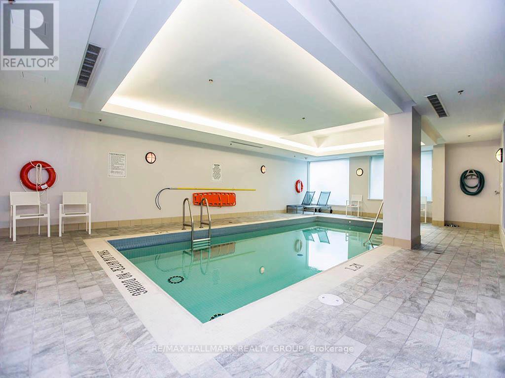 807 - 238 Besserer Street