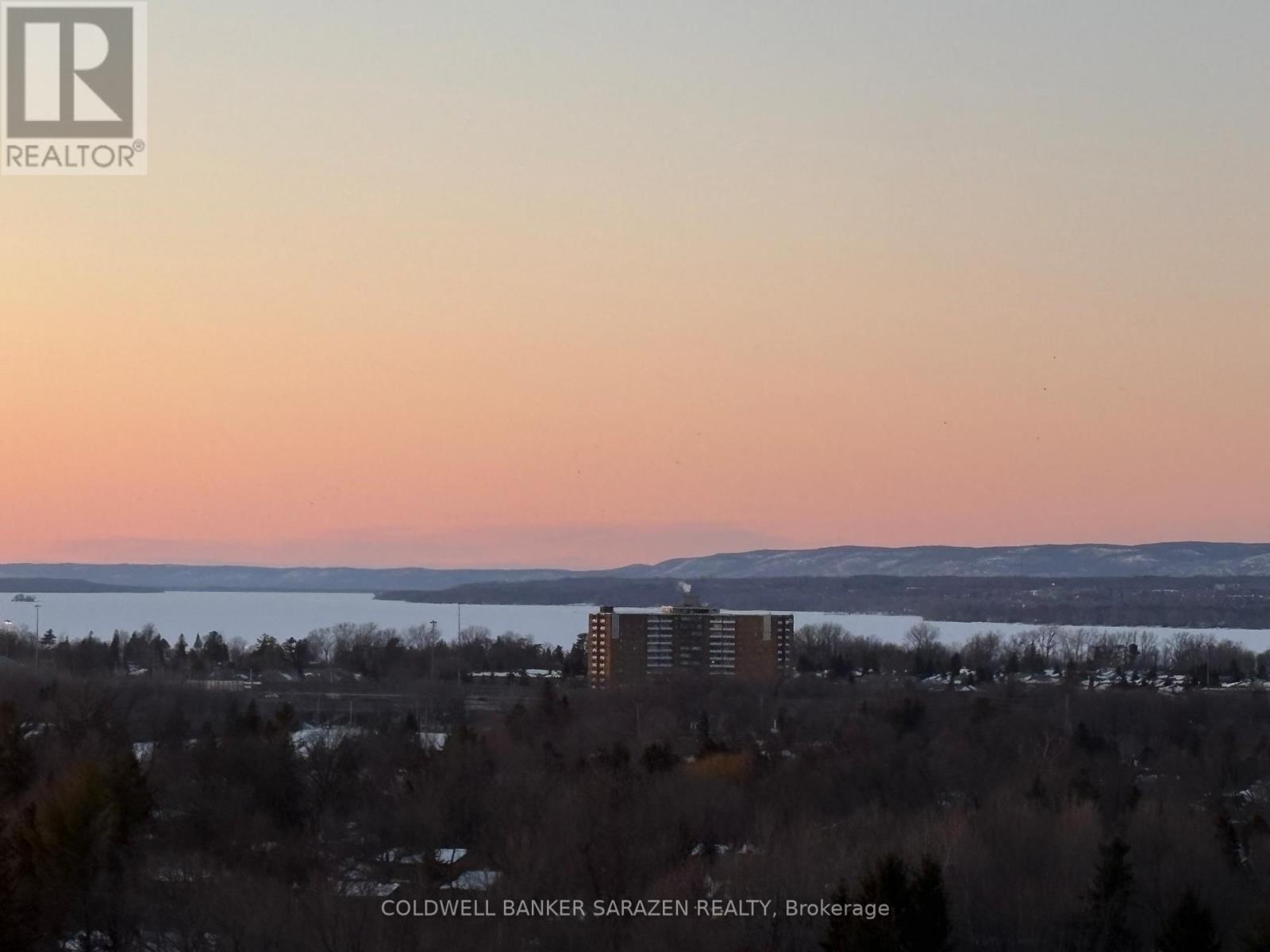 1215 - 80 Sandcastle Drive