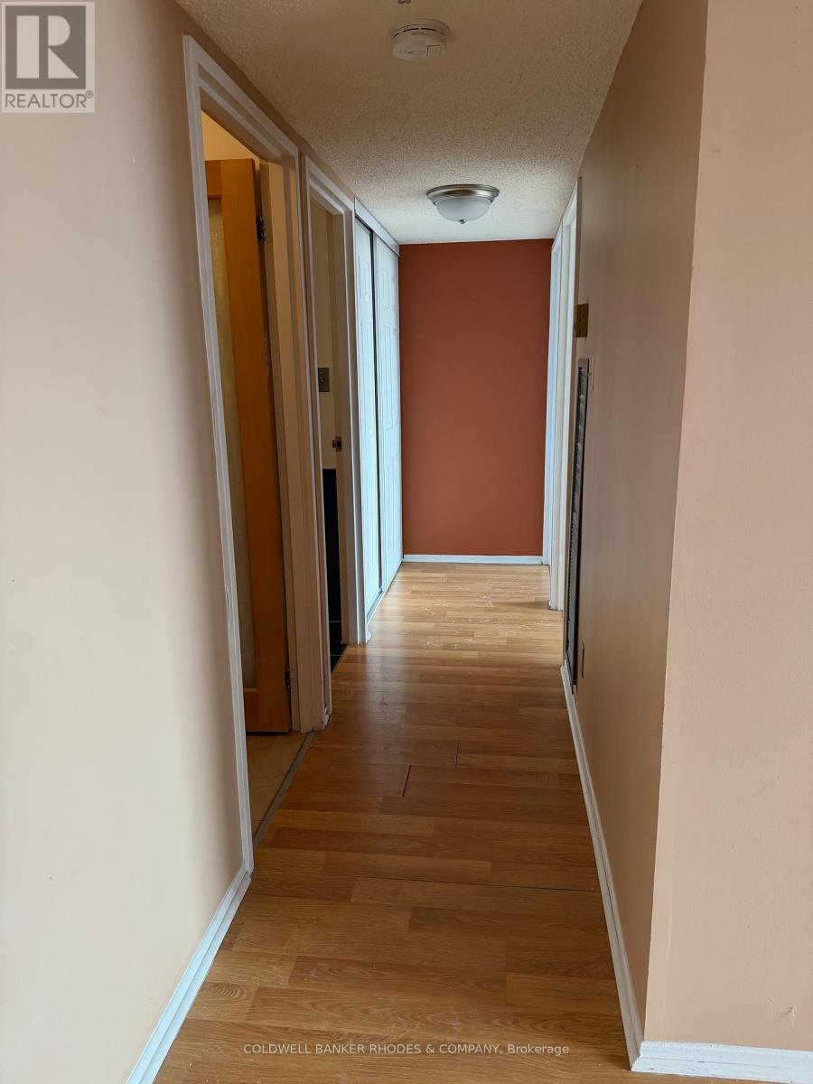 1203 - 200 Lafontaine Avenue