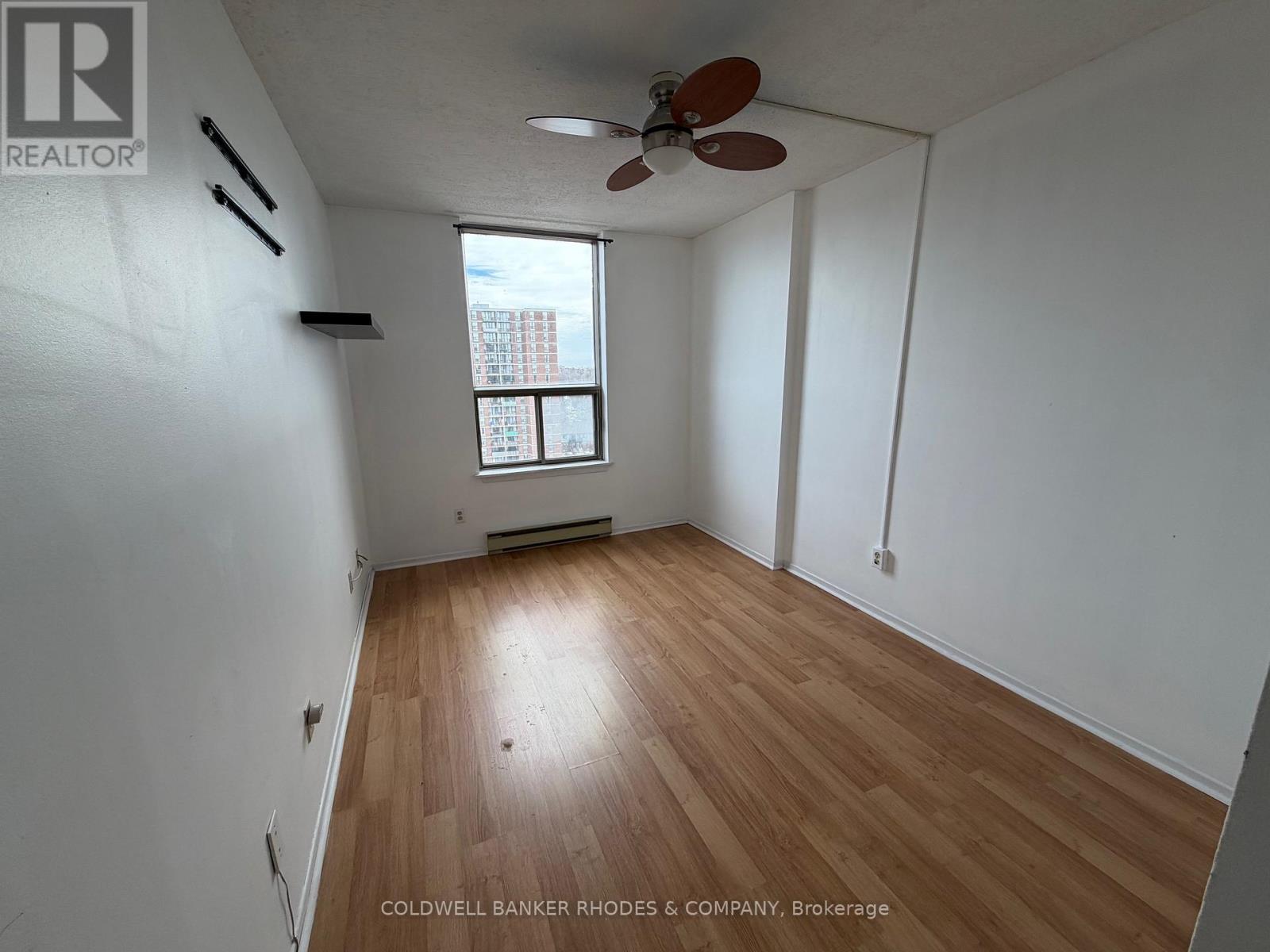 1203 - 200 Lafontaine Avenue