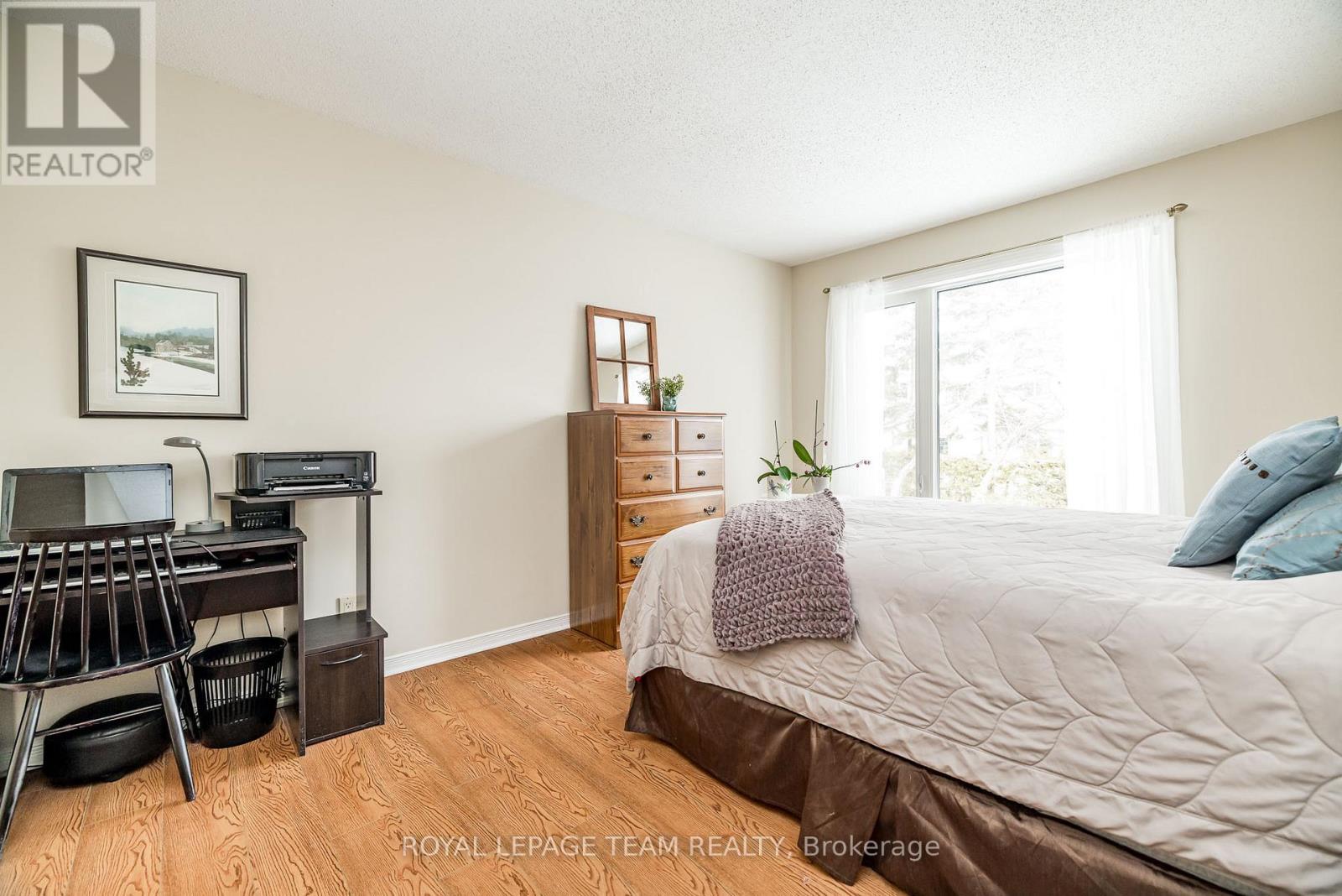 27 Pine Needles Court