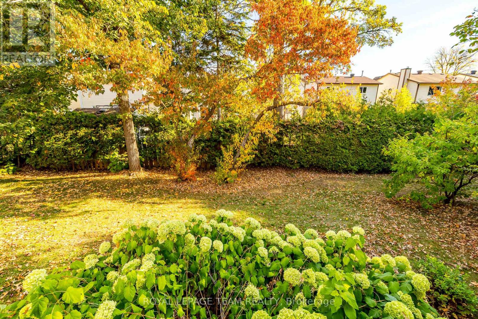 27 Pine Needles Court