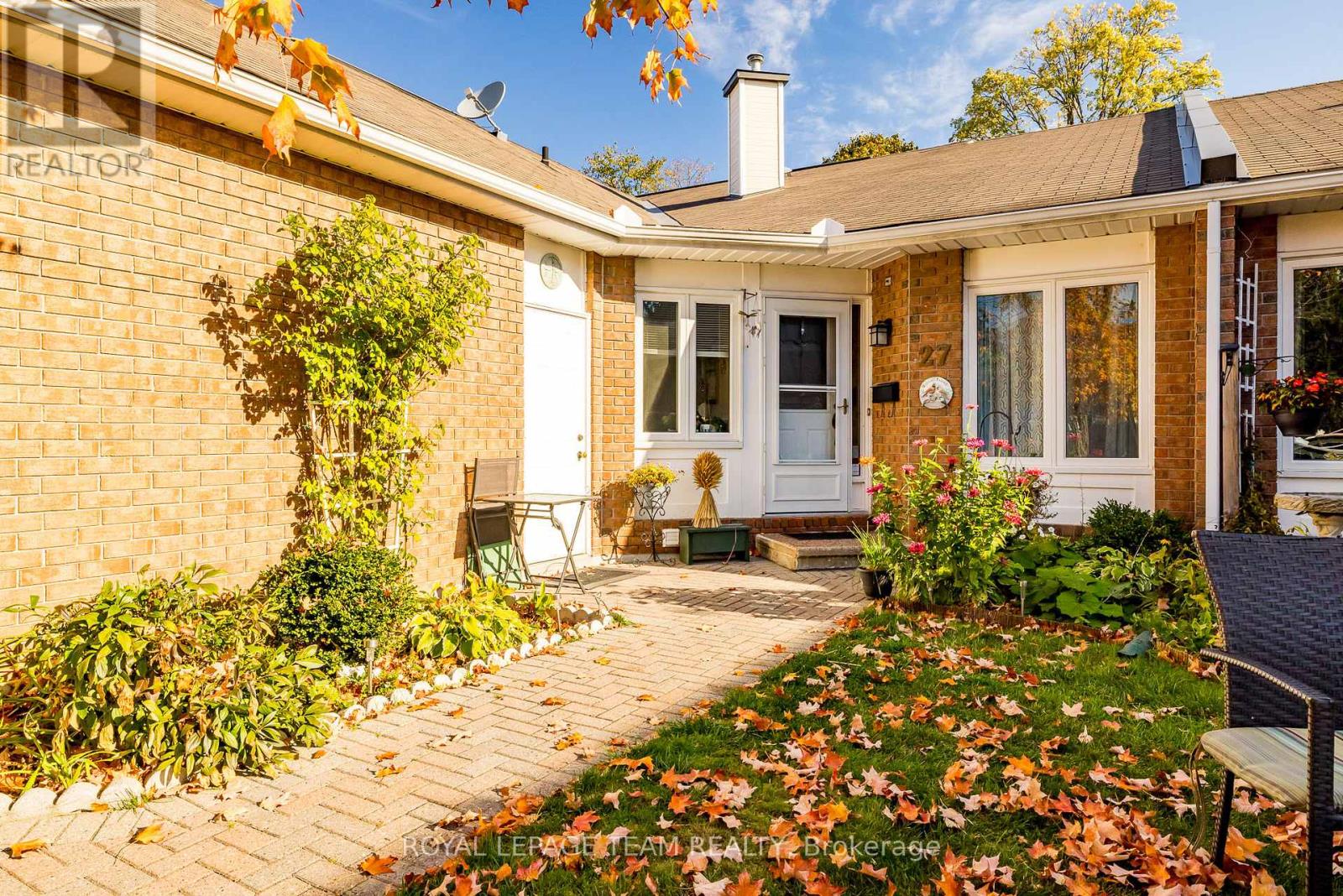 27 Pine Needles Court