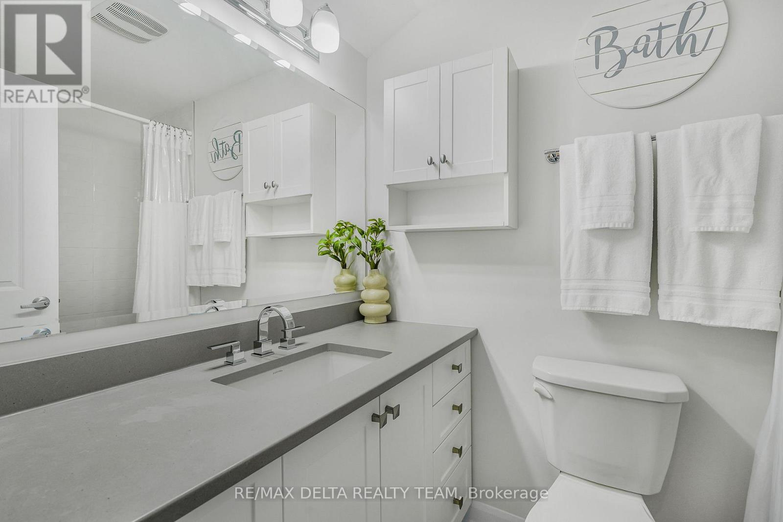 D - 516 Decoeur Drive