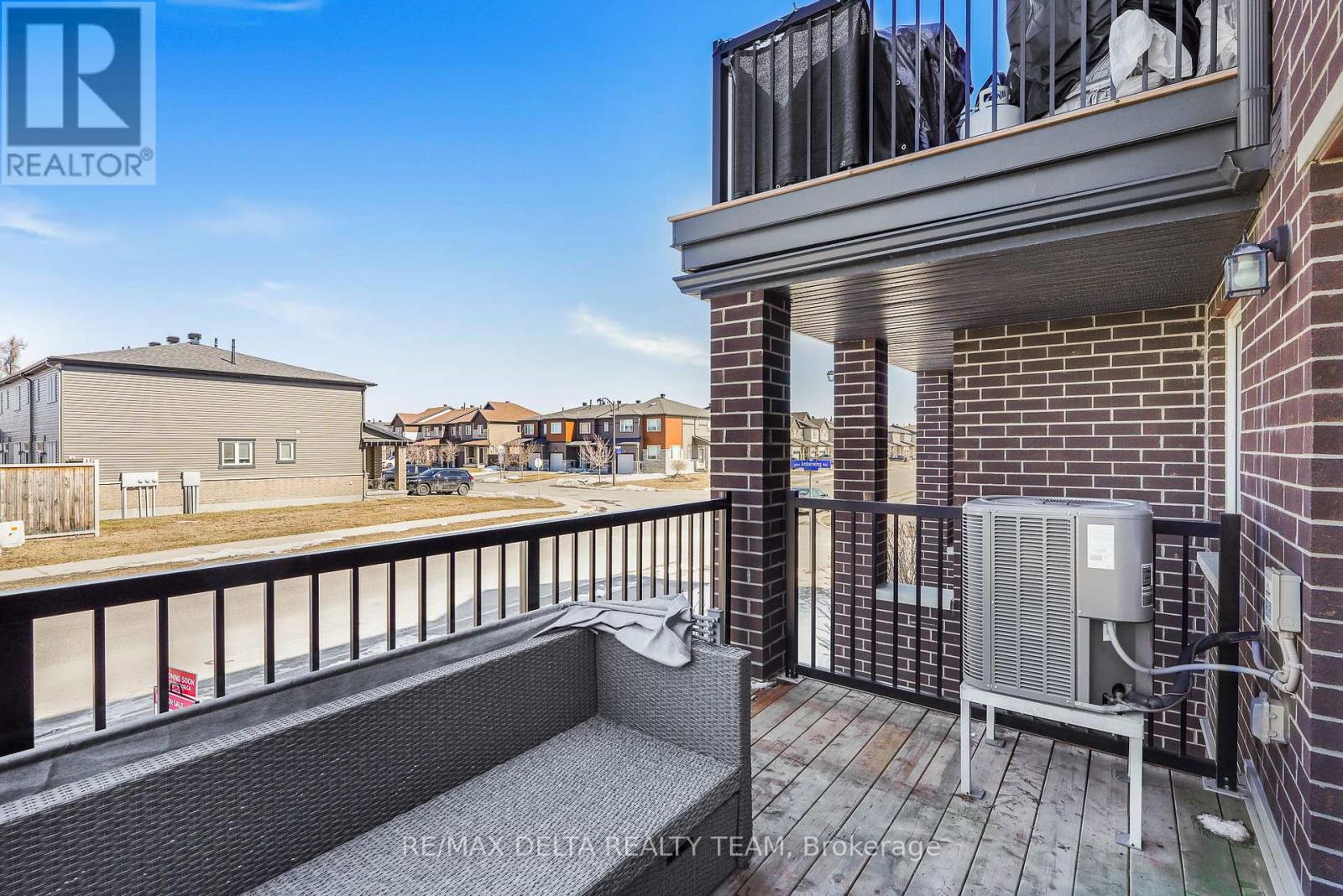 D - 516 Decoeur Drive