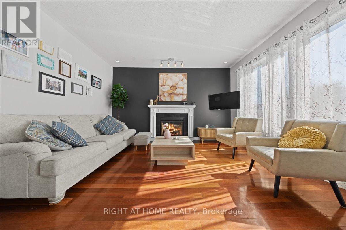 850 Feather Moss Way