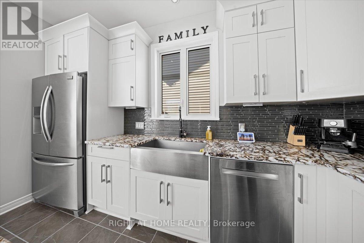 850 Feather Moss Way