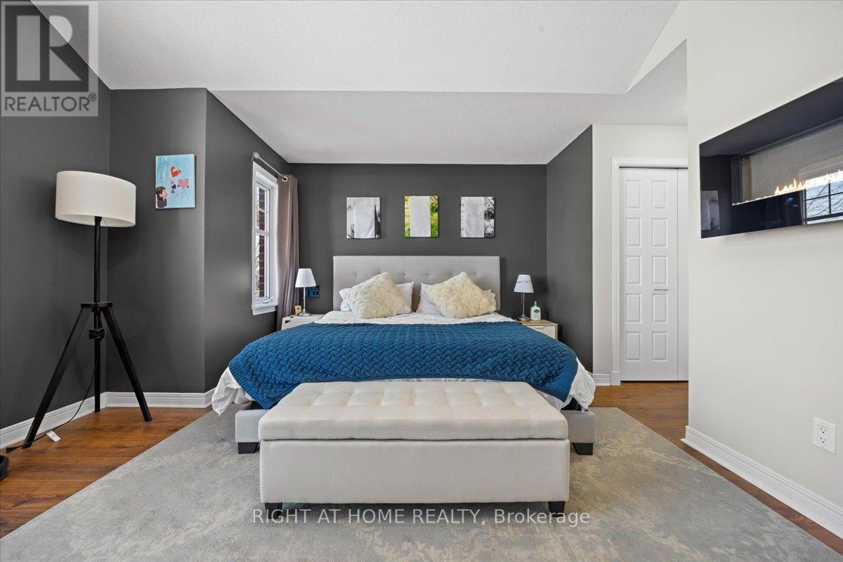 850 Feather Moss Way