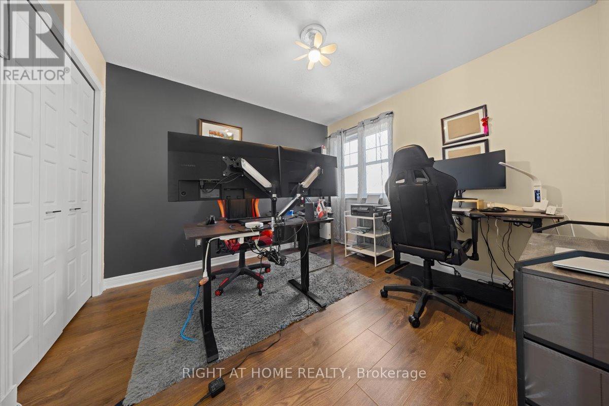 850 Feather Moss Way