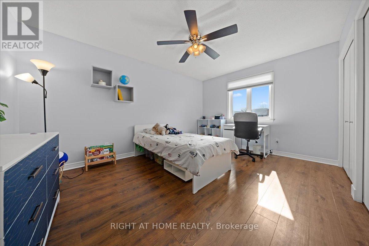 850 Feather Moss Way