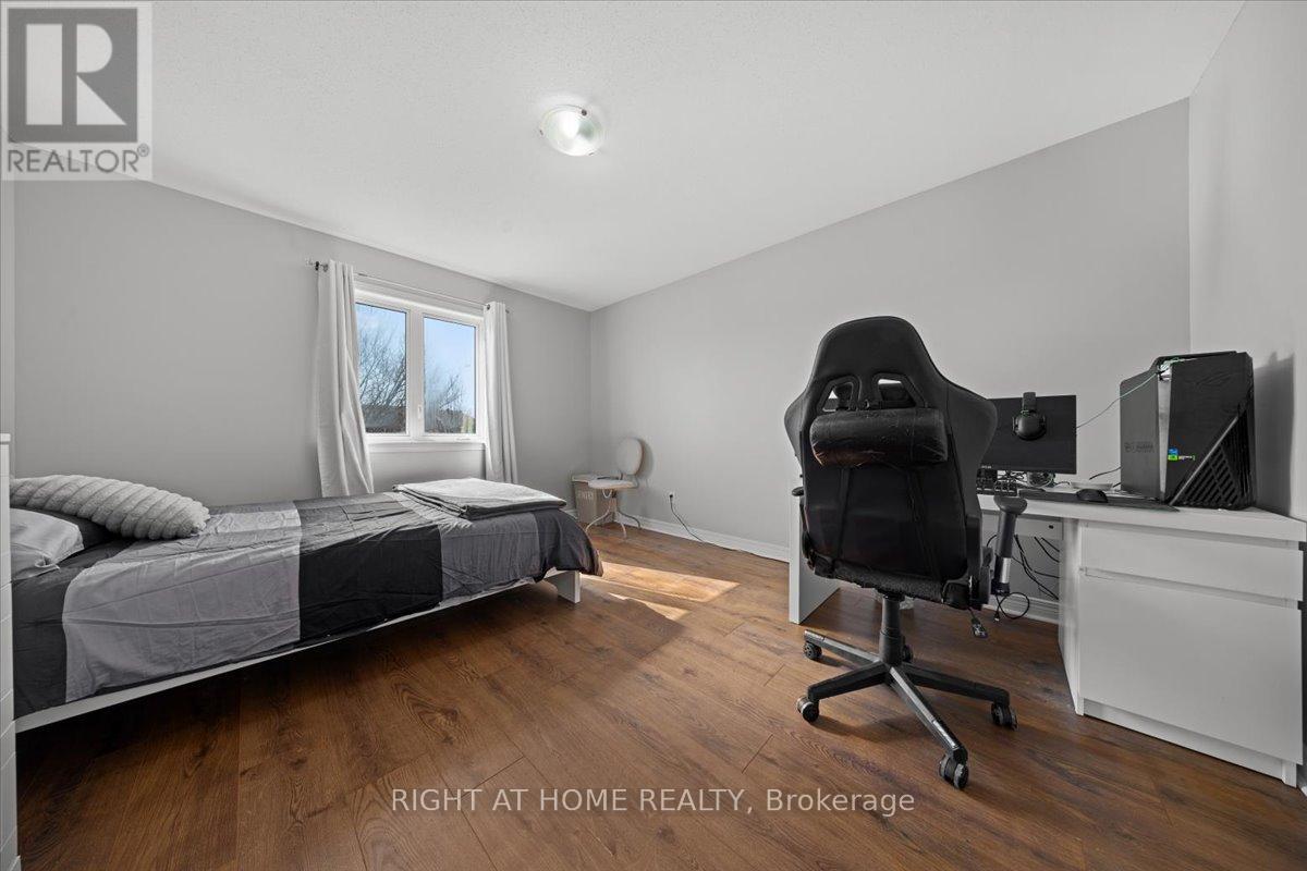 850 Feather Moss Way