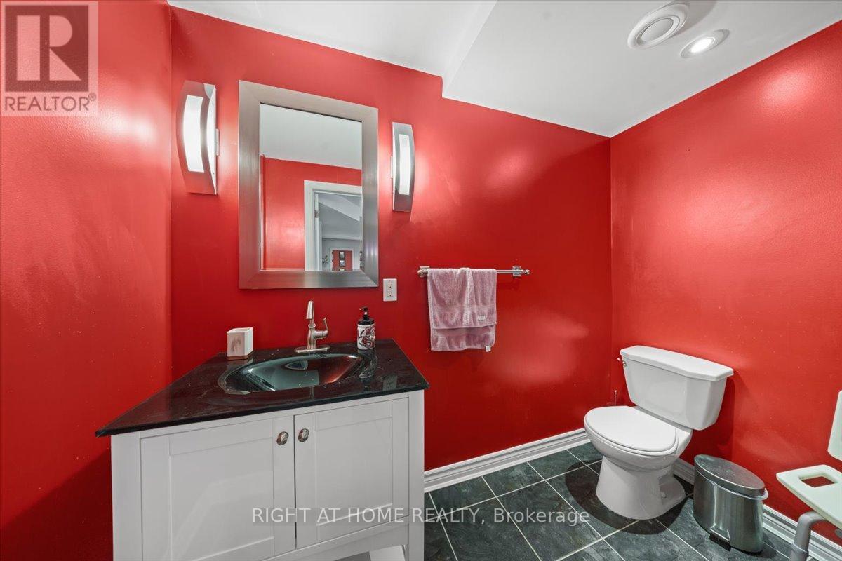 850 Feather Moss Way