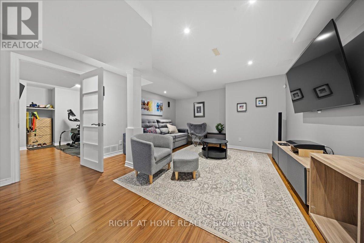 850 Feather Moss Way