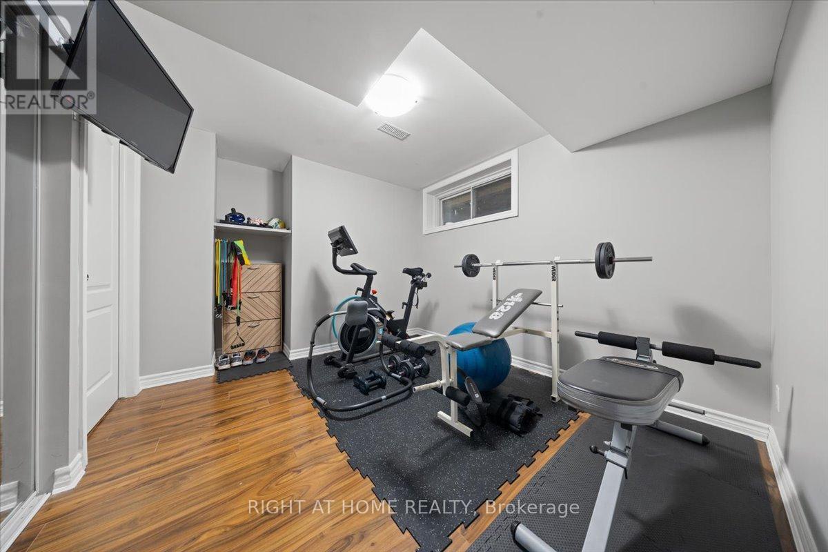 850 Feather Moss Way