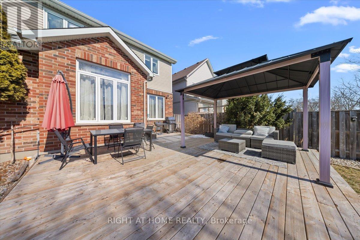 850 Feather Moss Way