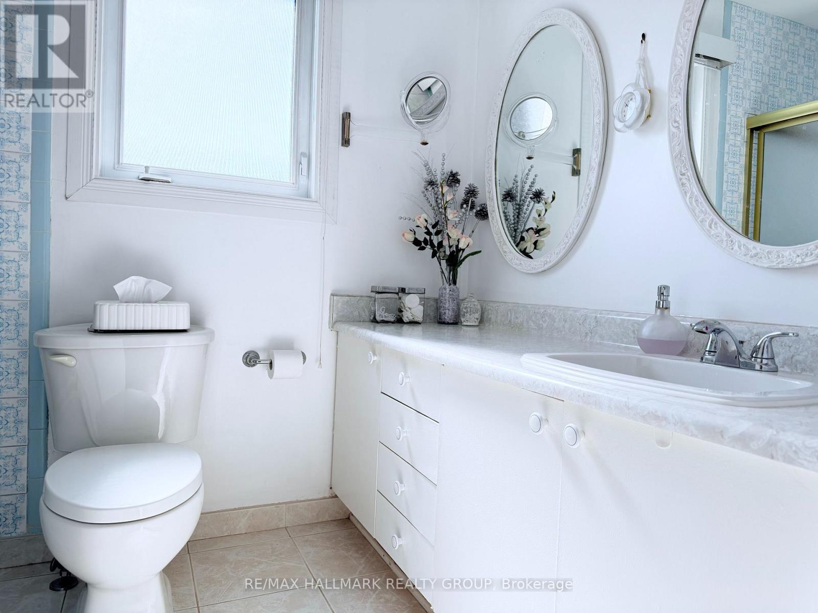 8 - 837 Eastvale Drive