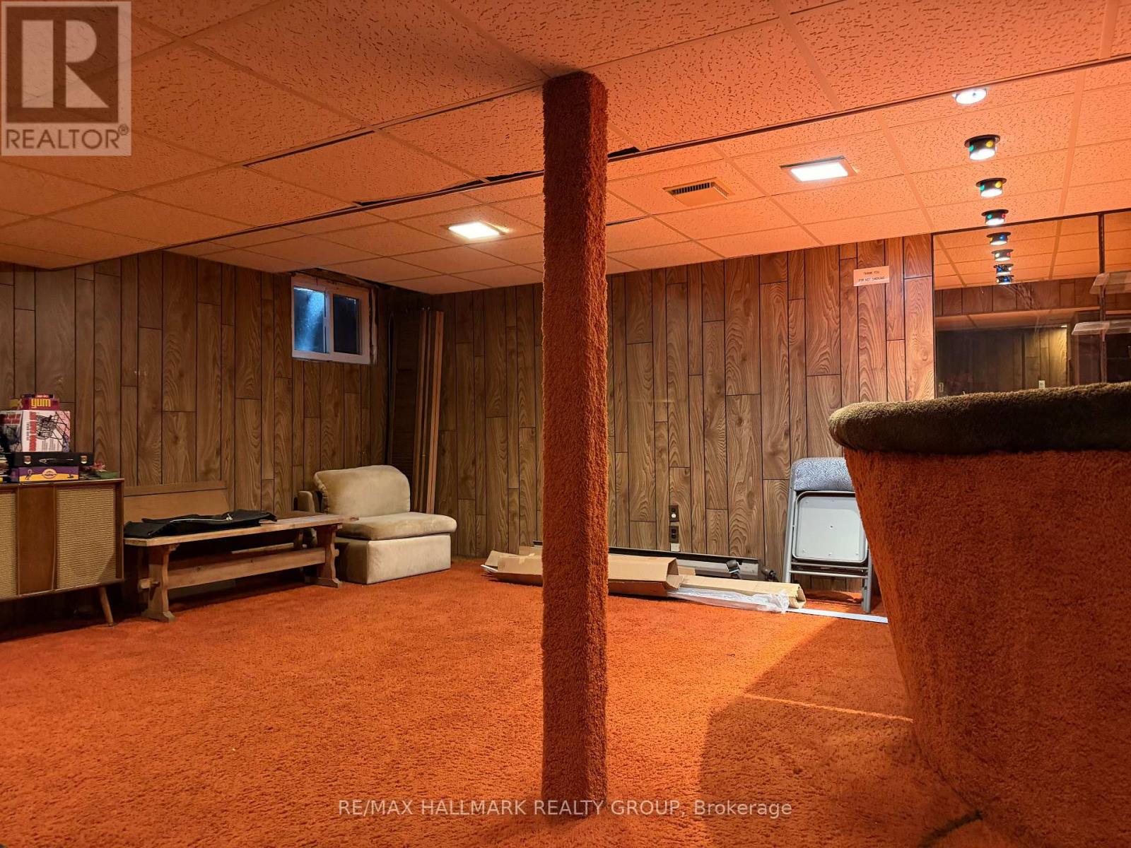 8 - 837 Eastvale Drive