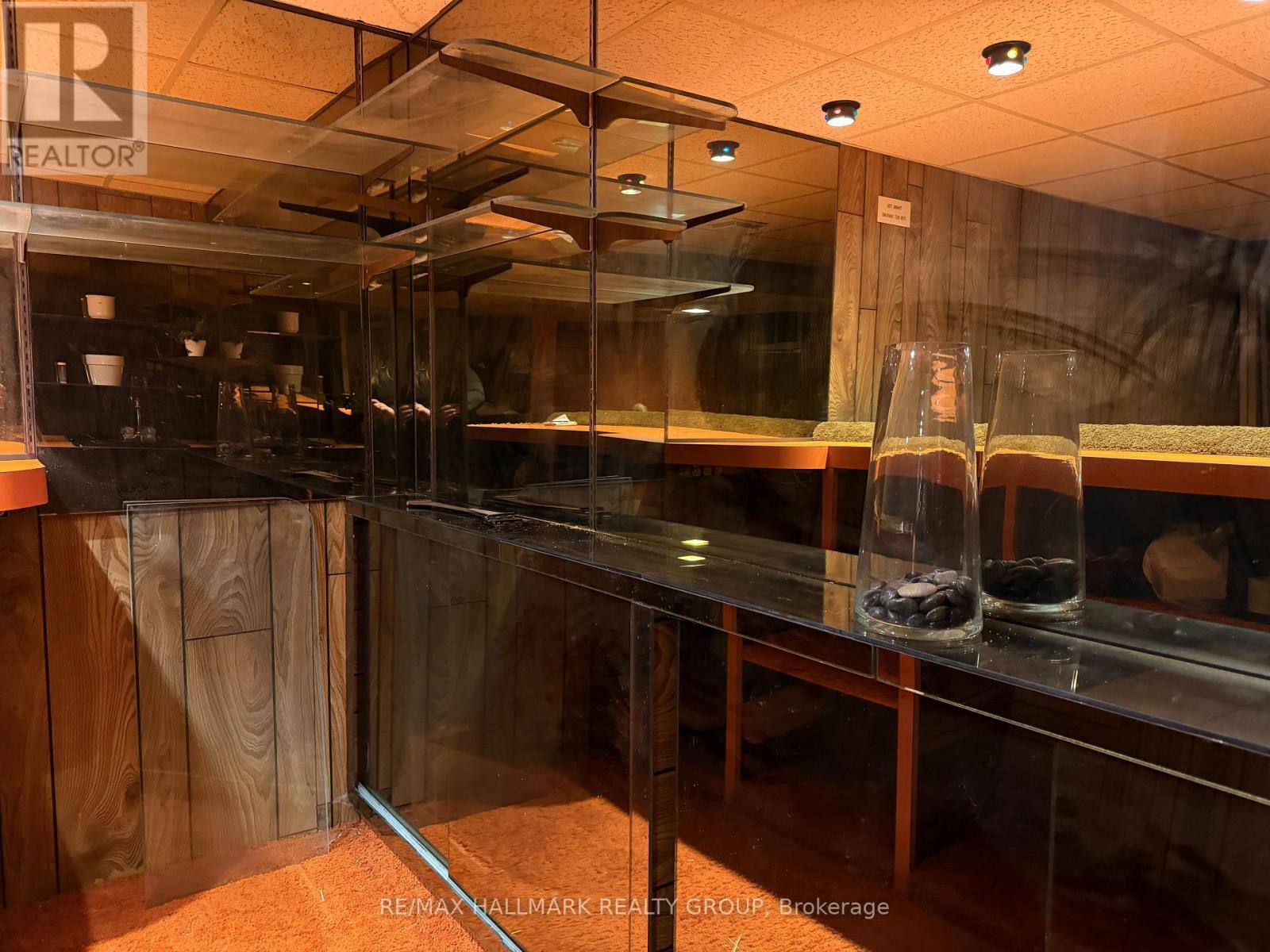 8 - 837 Eastvale Drive