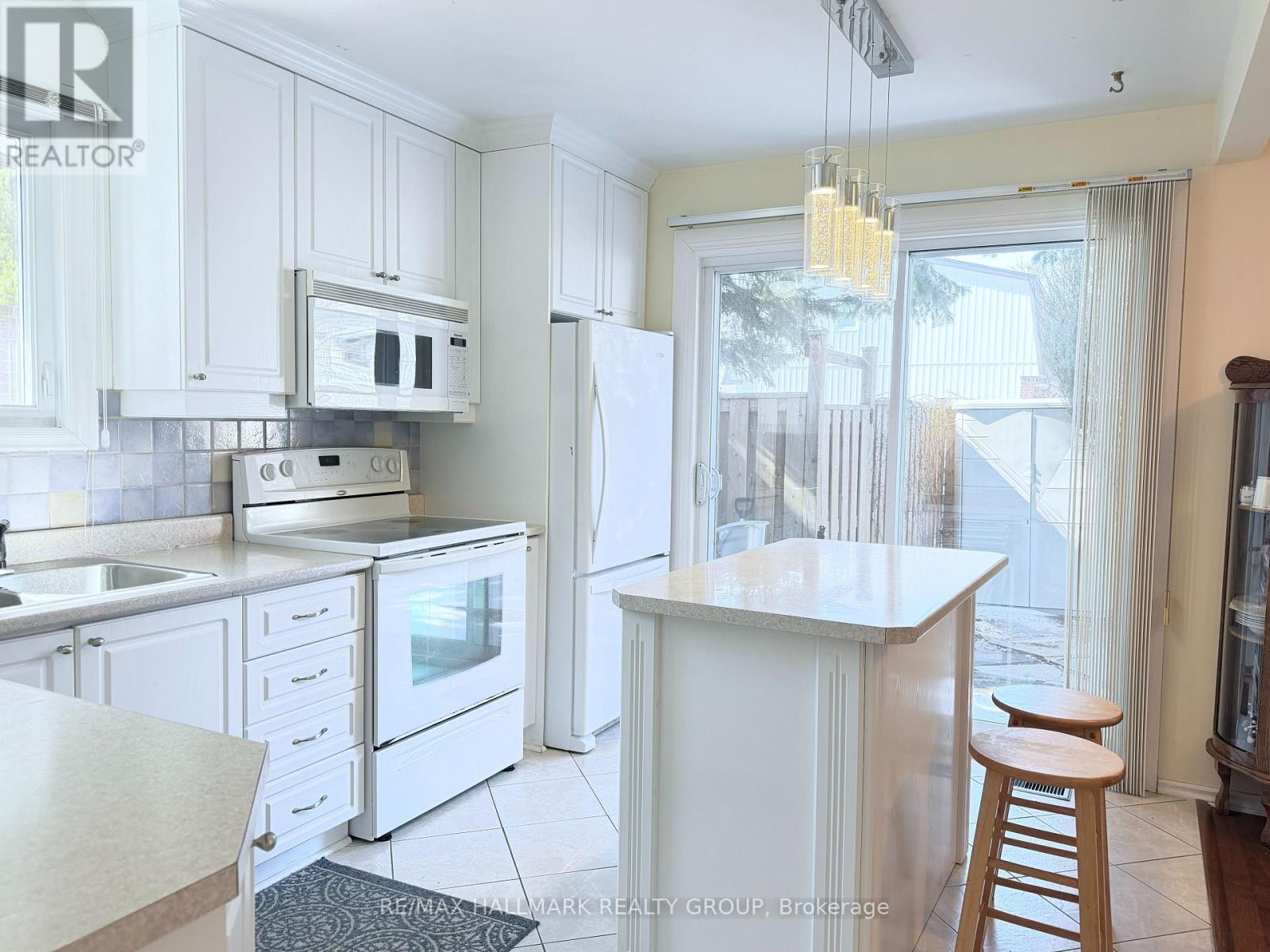 8 - 837 Eastvale Drive