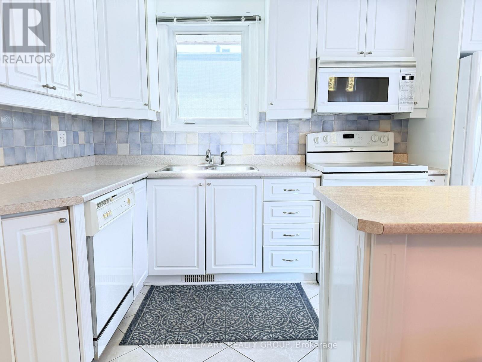 8 - 837 Eastvale Drive