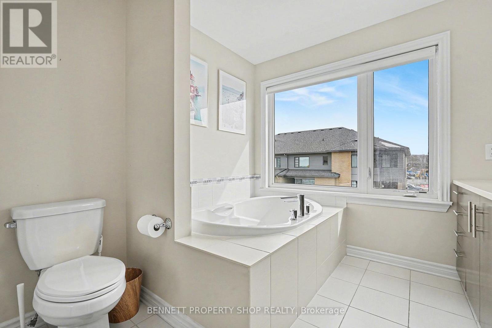 554 Stargazer Crescent