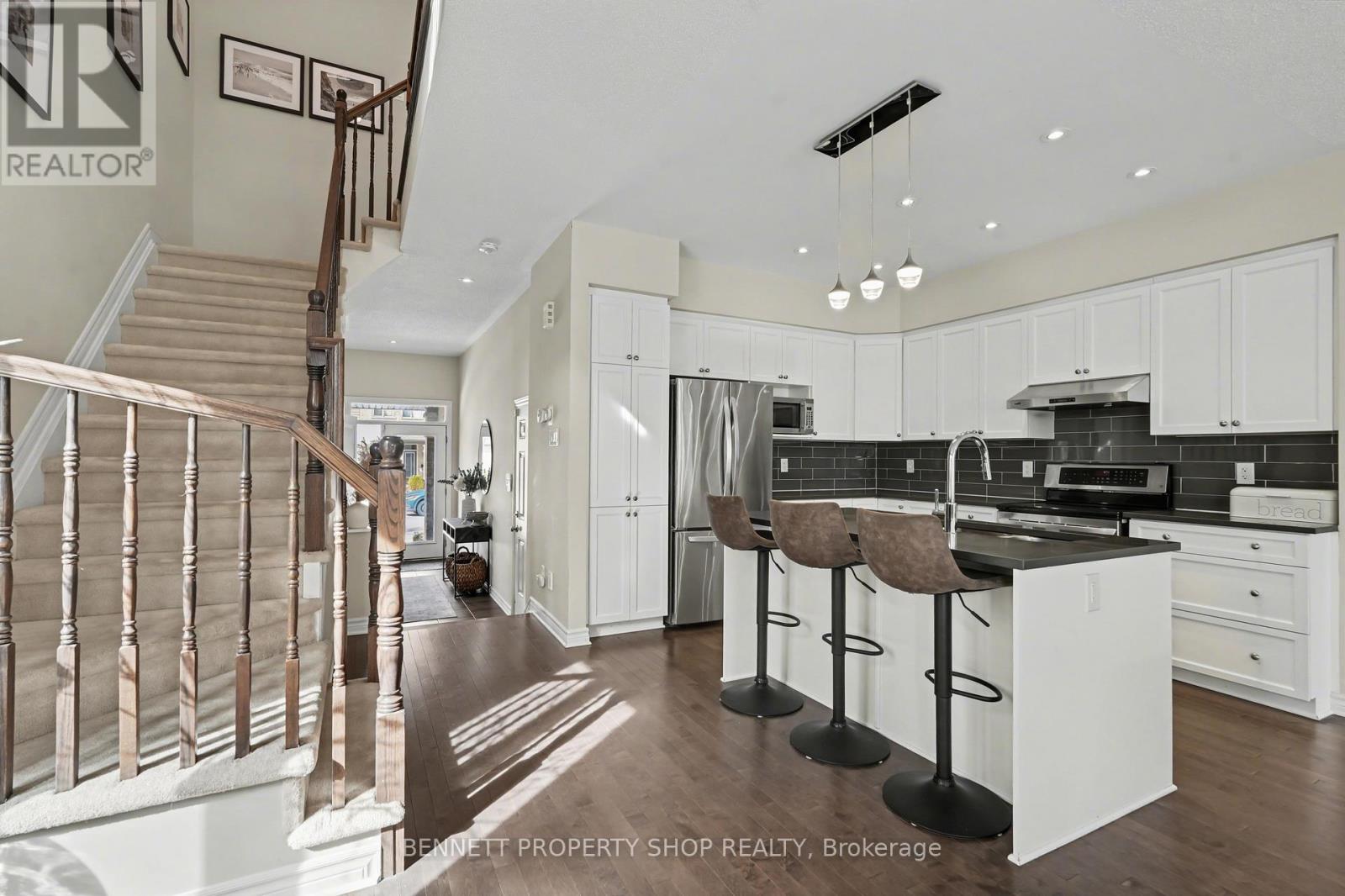 554 Stargazer Crescent