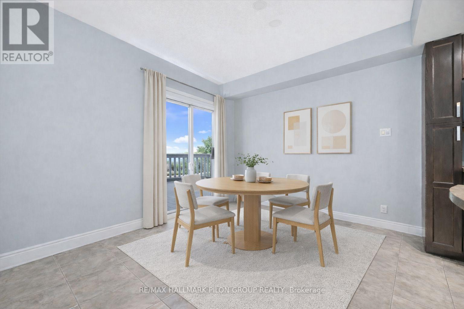 100 - 902 Notre Dame Street