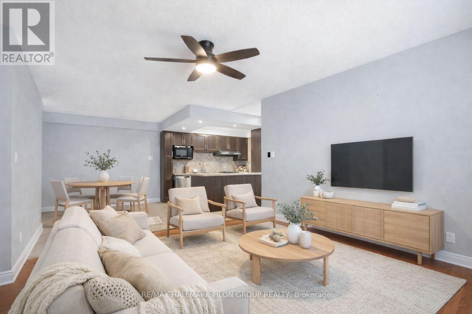 100 - 902 Notre Dame Street