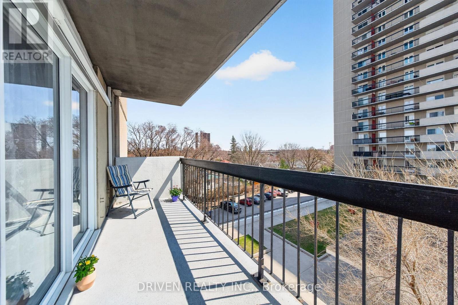 404 - 158 A Mcarthur Avenue