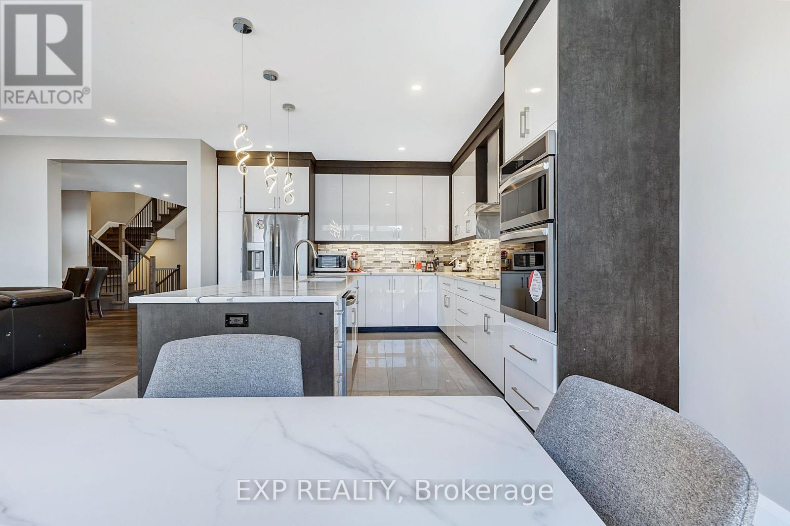 348 Abbeydale Circle