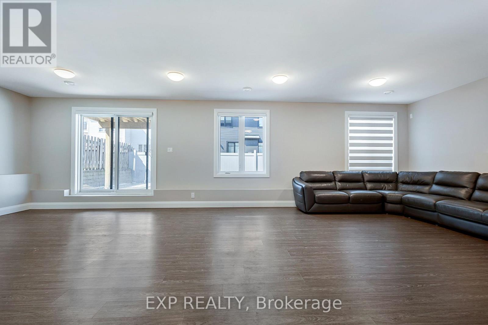 348 Abbeydale Circle