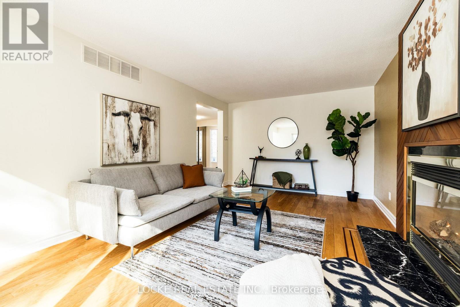 1404 Forest Valley Drive