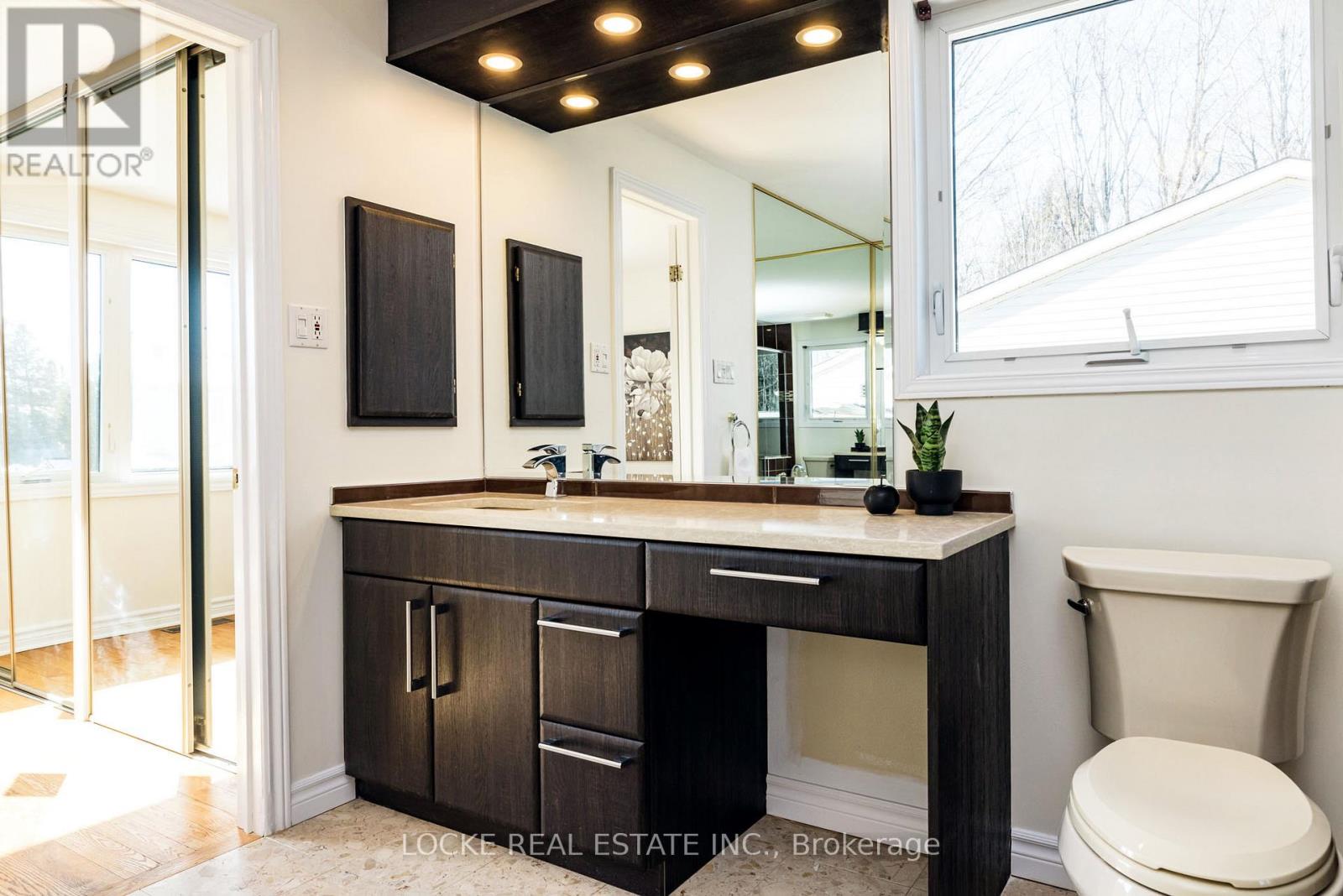 1404 Forest Valley Drive