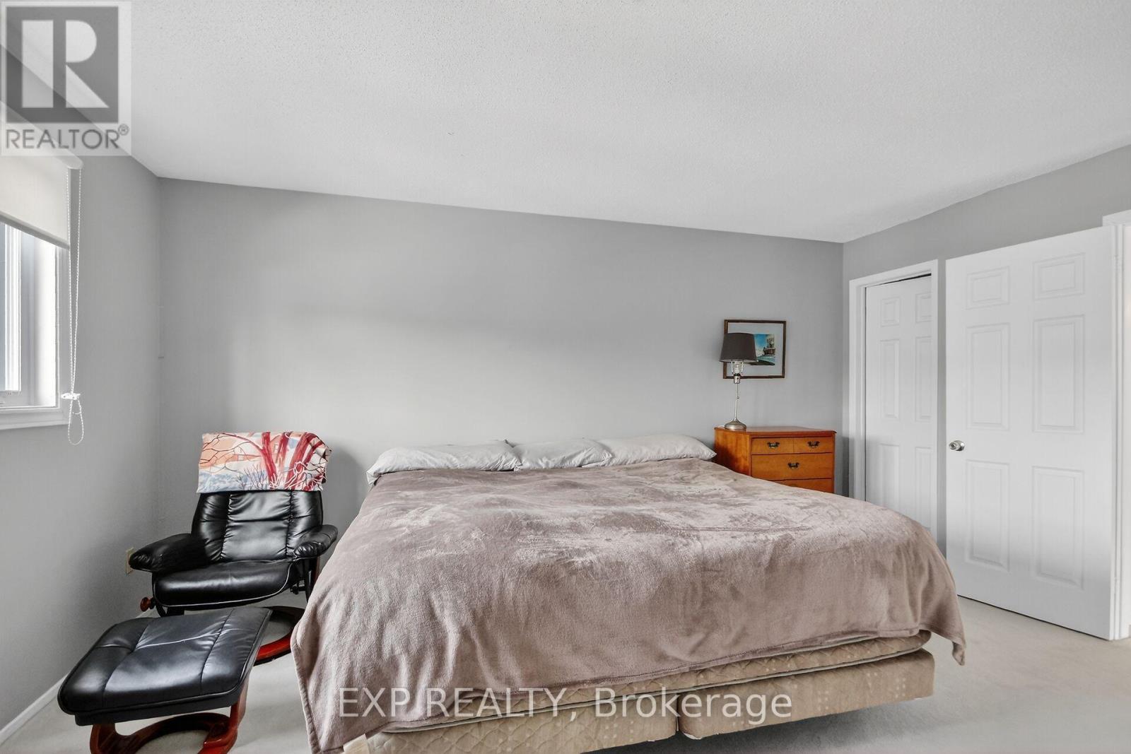 43 Hummingbird Crescent