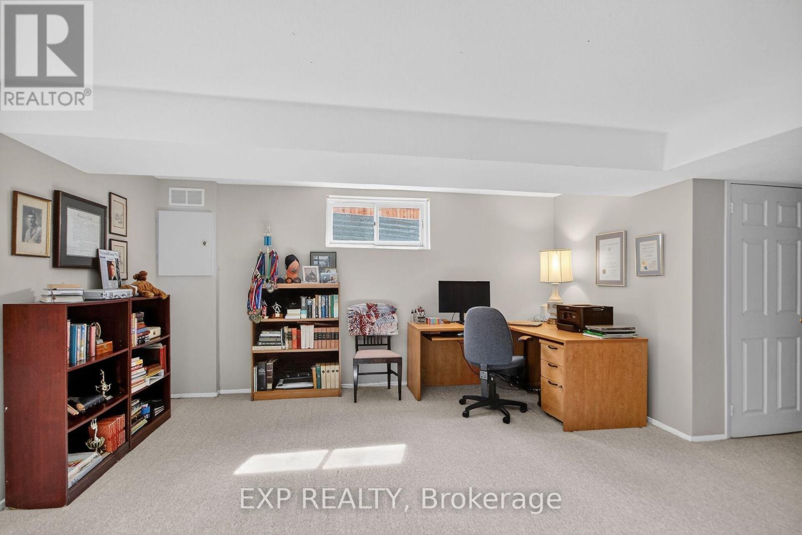 43 Hummingbird Crescent