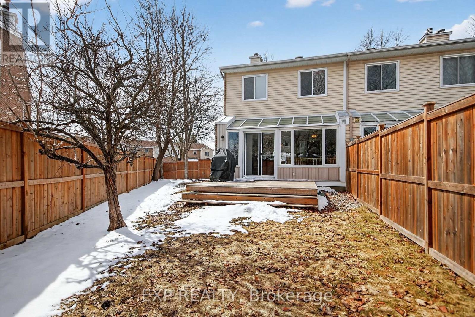 43 Hummingbird Crescent